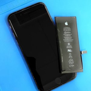 iPhone8 バッテリー交換