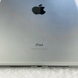 iPad7 ライトニング修理