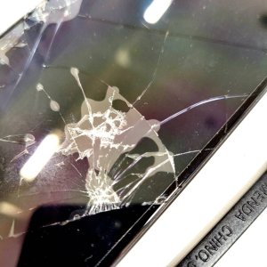 iPhoneXS フロントパネル交換