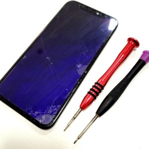 iPhone11 フロントパネル交換