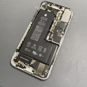 iPhoneXS バッテリー交換