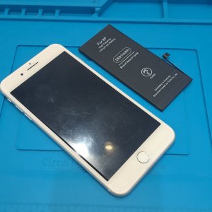 iPhone8PLUS アイフォン8プラス バッテリー交換