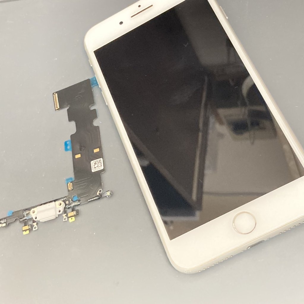 iPhone8 ドックコネクタ 充電差込口 交換修理