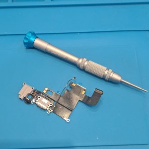 iPhone6 アイフォン6 ライトニング交換