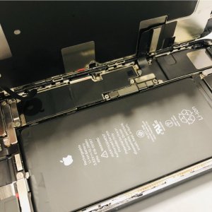 iPhone8 水没修理