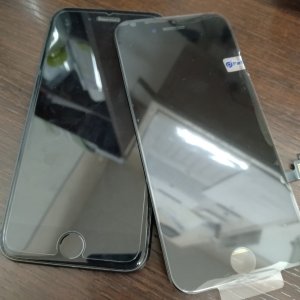 iPhone8　液晶交換