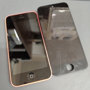 iPhone5C 液晶交換