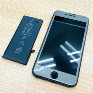 iPhone8 バッテリー交換