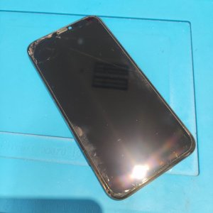 iPhone11　画面割れ修理