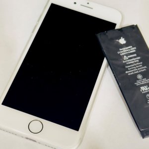 iPhone8 バッテリー交換 修理