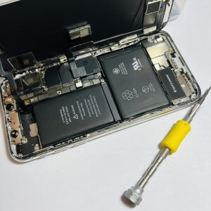 iPhoneX　バッテリーの減り早い…