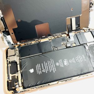 iPhone8 バッテリー交換