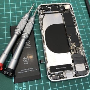 iPhone8 バッテリー交換