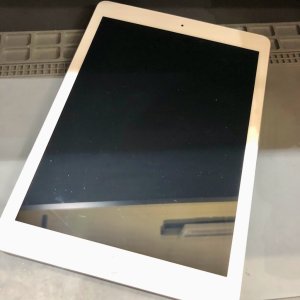 iPad6 起動不良