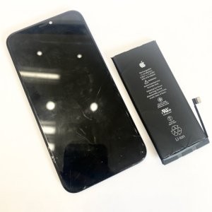 iPhone 11 フロントパネル交換・バッテリー交換