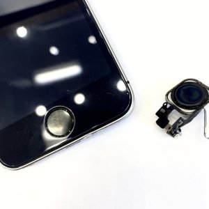 iPhone SE ホームボタン交換
