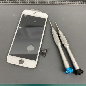 iPhone7 フロントパネル交換