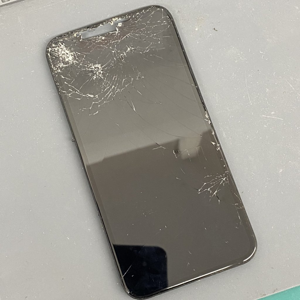 iPhone11 液晶交換