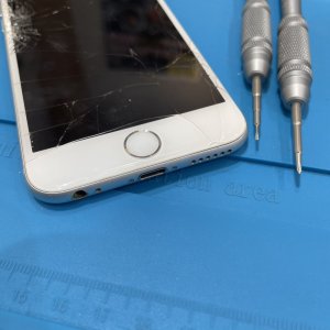 iPhone6 ホームボタン修理