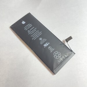 iPhone6S バッテリーが膨らんできた…