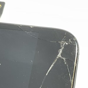 iPhoneSE2 画面が割れてしまった…