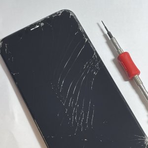 iPhoneXR　フロントパネル交換修理