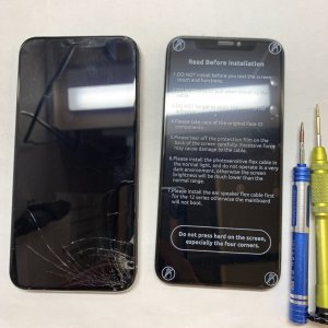 iPhoneXS 液晶交換