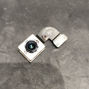 iPhone8 アウトカメラ修理