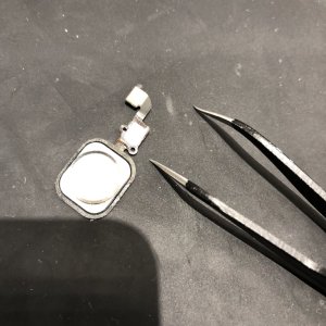 iPhone6 ホームボタン修理