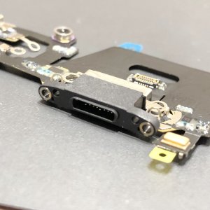 iPhone11 ライトニング交換