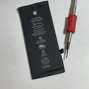 iPhone8　バッテリー交換した方がいいのかな…