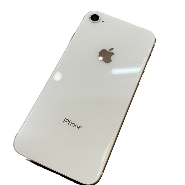 iPhone8 バックパネル修理