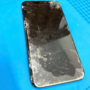 iPhone11 液晶交換