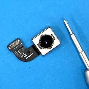 iPhoneSE2 アウトカメラ交換