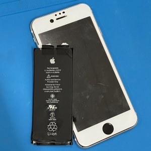 iPhone8 バッテリー交換