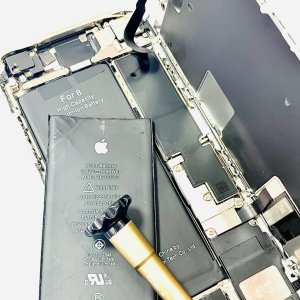 iPhone8 バッテリー交換修理