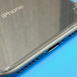 iPhone8 ライトニング修理
