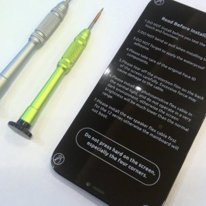 iPhone12ProMaxパネル交換