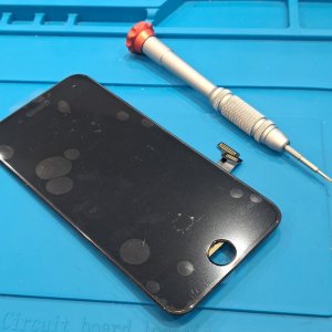 iPhone8 液晶パネル交換
