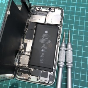 iPhone12 バッテリー交換