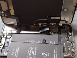 iPhone11 バッテリー交換