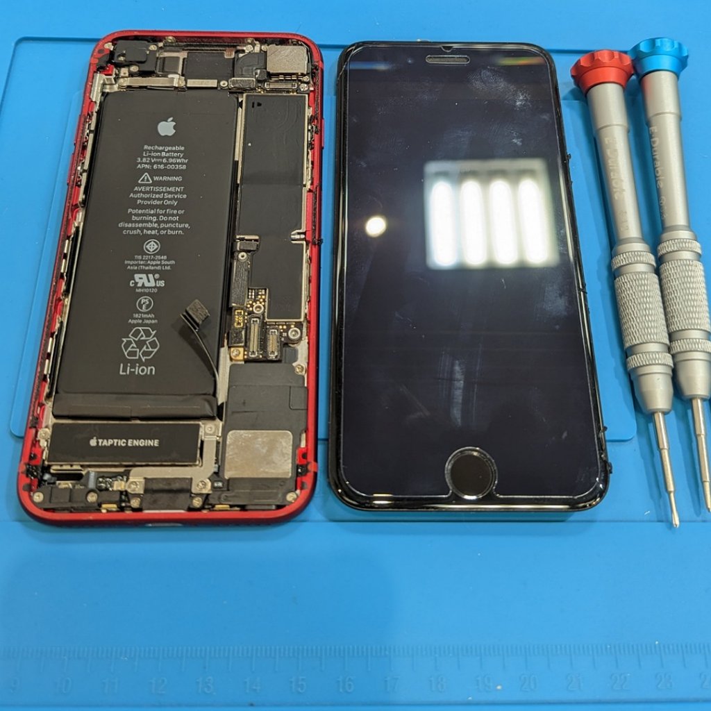 iPhone8(アイフォン8)フロントパネル交換