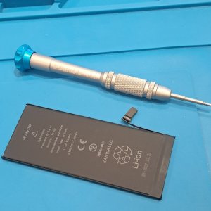 iPhone8 バッテリー交換