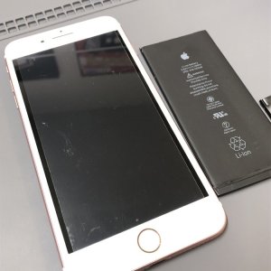 iPhone7+ バッテリー交換
