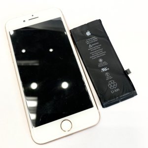 iPhone 8 バッテリー交換
