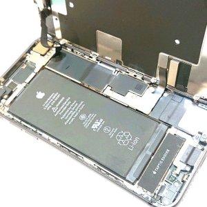 iPhone8 バッテリー交換