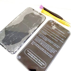 iPhoneXS フロントパネル交換