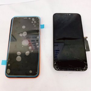 iPhoneXR 画面縦線 タッチ不良 液晶交換