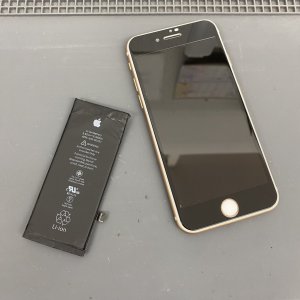 iPhone8 バッテリー交換