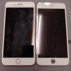 iPhone8Plus パネル交換